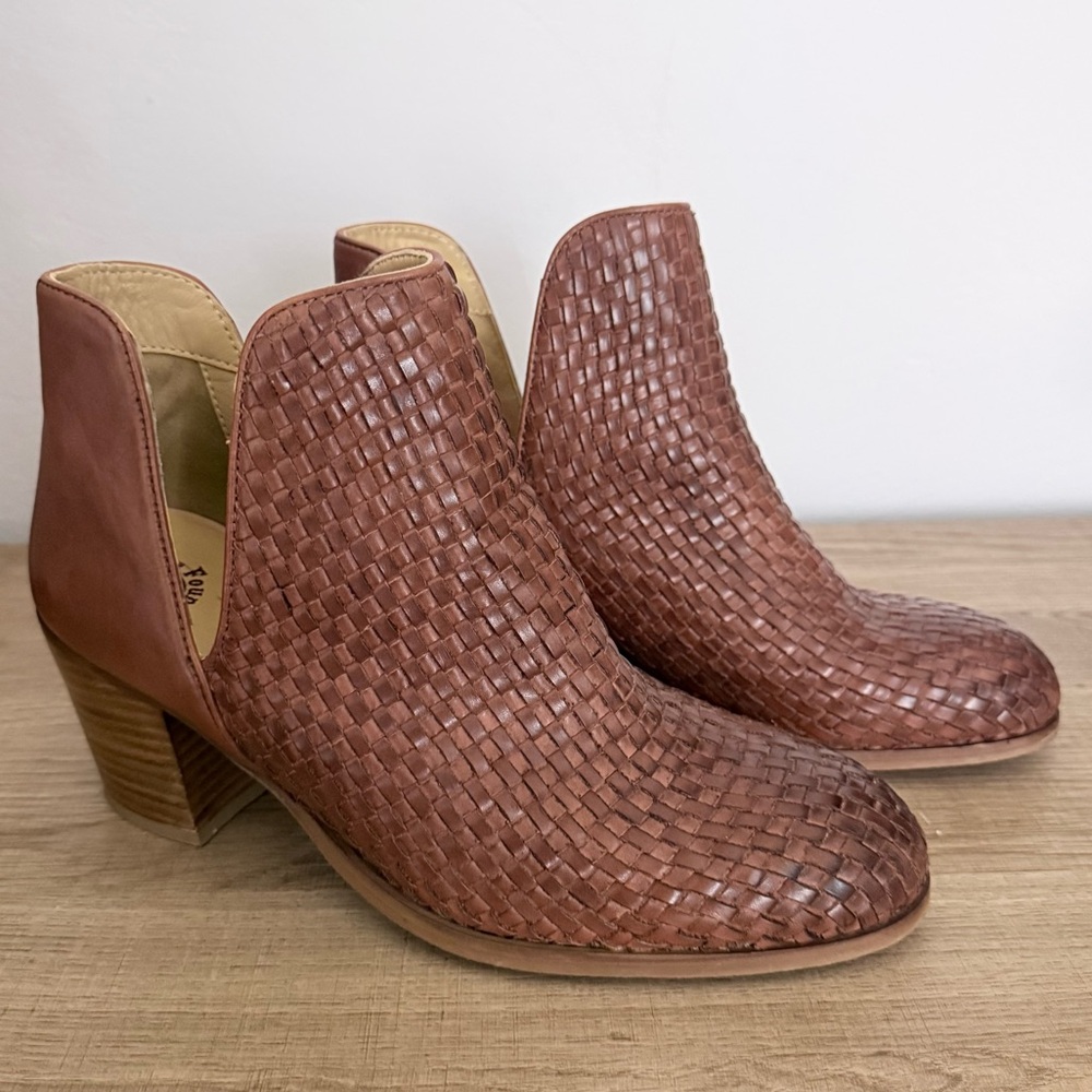 Vintage Foundry Woven Leather Ankle Boots - Brown size 9